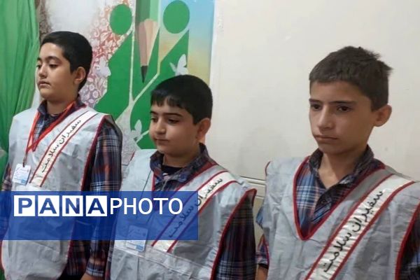 افتتاحیه سفیران سلامت در دبستان معارف ۶