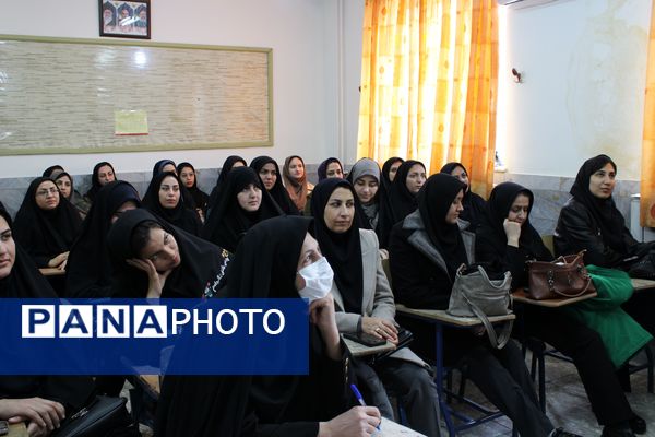 دوره توانمند سازی خبرنگاران پانا در دبیرستان رضوان