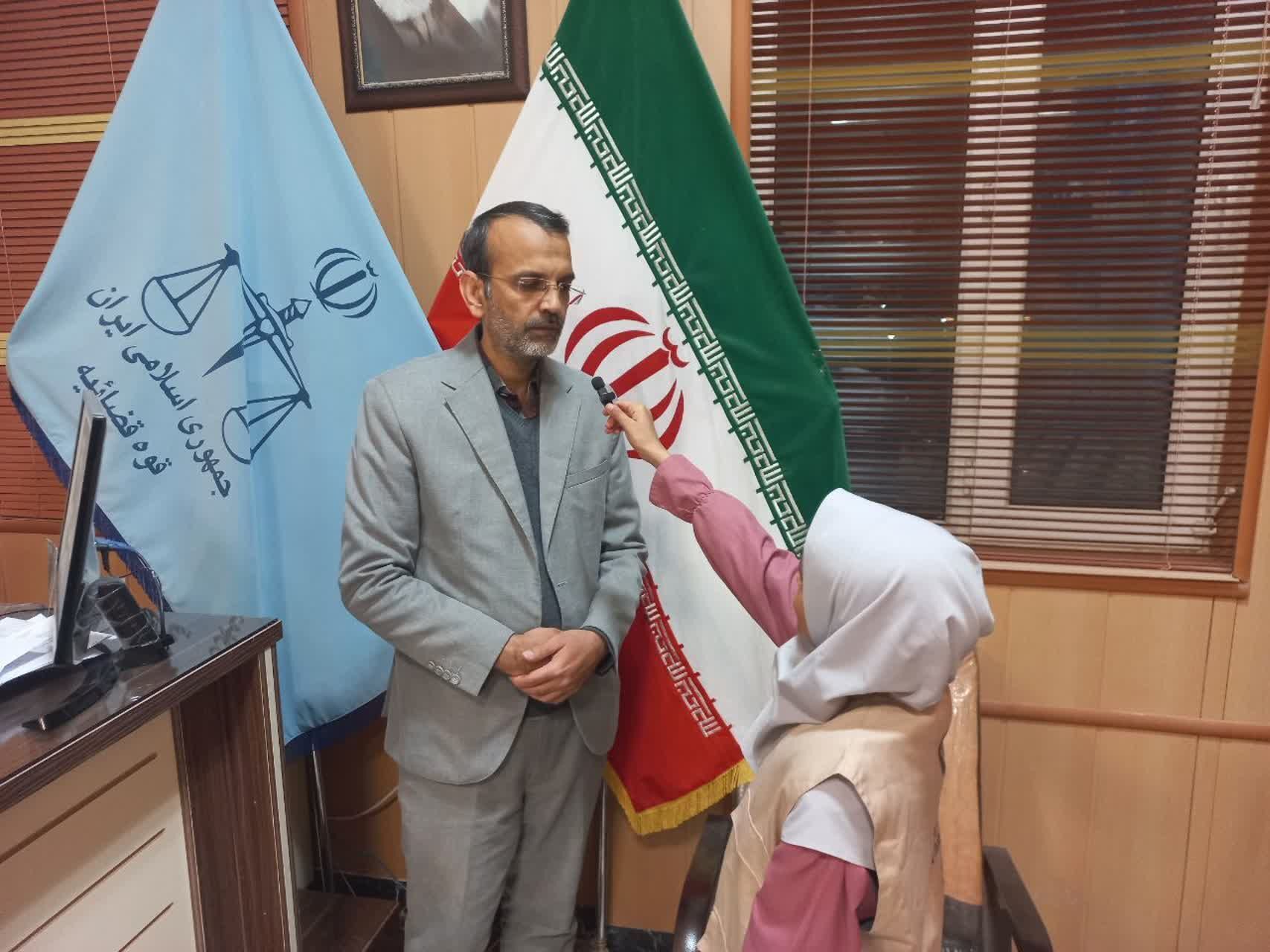 طرح "قاضی مدرسه" باعث افزایش آگاهی‌های حقوقی دانش‌آموزان می‌شود