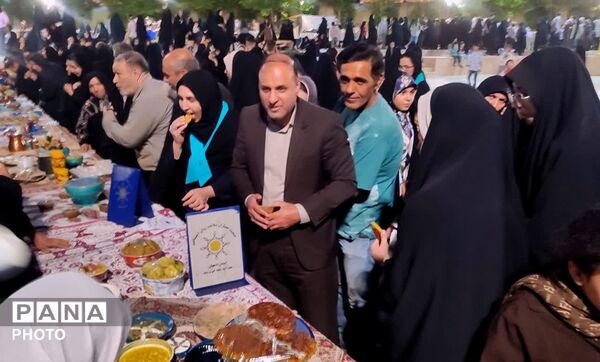 جشنواره آشپزی مادر بزرگ ونوه در کهریزسنگ