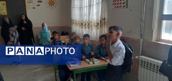  جشن شکوفه ها در دبستان شهید محمدی شهر نسر 