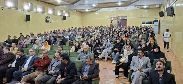 انتخابات انجمن اولیاء و مربیان مدرسه شهید‌رجایی یک بجنورد