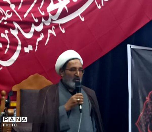 همراهی پیشتازان پسر بردسکن در مراسم «احلی من العسل»