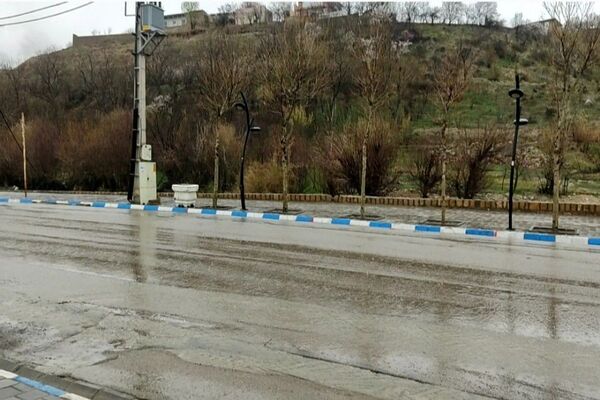 بارش باران و برف الهی در نوروز ۱۴۰۴ در شهر زیبای بار 