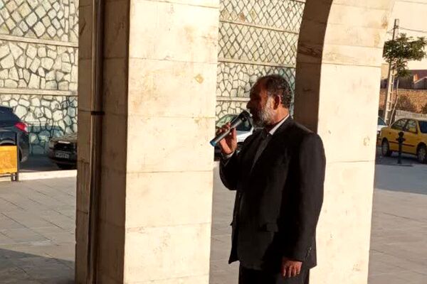 غبارروبی مزار شهدای گمنام در رودهن 