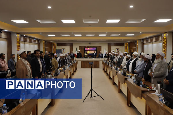 نشست وحدت علمای شیعه و اهل سنت در دانشگاه آزاد اسلامی مشهد 