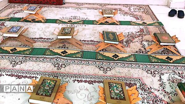 آموزش احکام دینی به دانش آموزان در دبستان معراج منطقه ۱۰