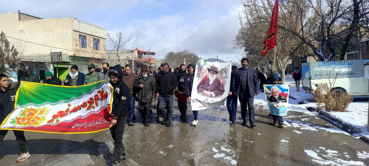 راهپیمایی ۲۲بهمن در روستای اسلام آباد شیروان