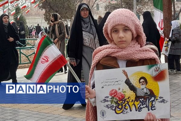 راهپیمایی باشکوه مردم قیامدشت در حمایت از آرمان‌های انقلاب