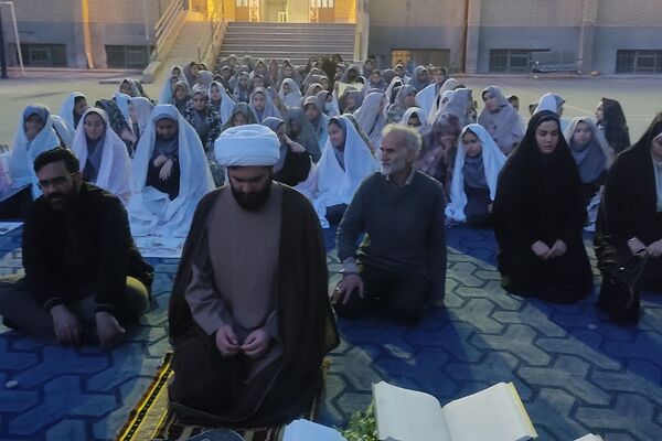 اردوی افطار تا سحر در دبیرستان دخترانه معرفت کهریزک 