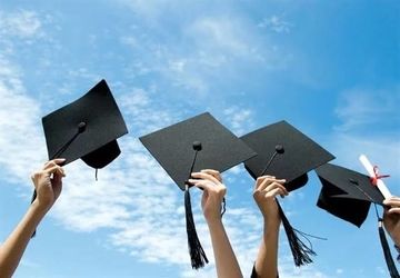  نخبگان کازرونی در مسیر دانشمندی؛ آزمایش‌های گروهی دانش‌آموزان نجمه، بستر شکوفایی استعدادها
