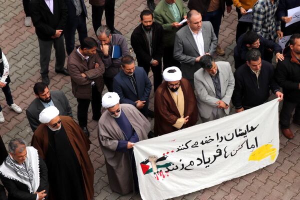 غرش خشم انقلابی دانشجویان دانشگاه آزاد مشهد علیه صهیونیسم و فریاد همبستگی با غزه