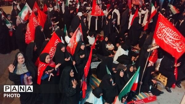 صد و پنجاه و سومین شب تجمعات «بیعت با رهبری» در نورآباد با تجدید میثاق و نماز استغاثه 