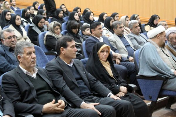 ملکان صحنه افتخارآفرینی برترین‌های کنکور ۱۴۰۴