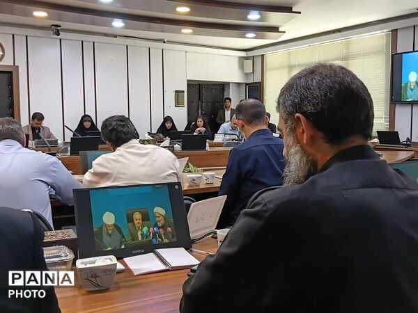 جلسه کار گروه توسعه آموزش عمومی قران کریم در آموزش و پرورش خراسان رضوی