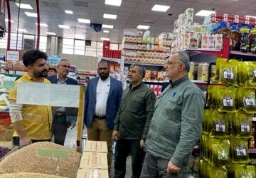 میادین میوه و تره‌بار در پایتخت مانند همیشه برقرار است
