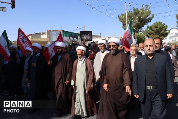 رزمایش «جان‌فدای ایران» با مشارکت گسترده مردم و نیروهای مسلح

