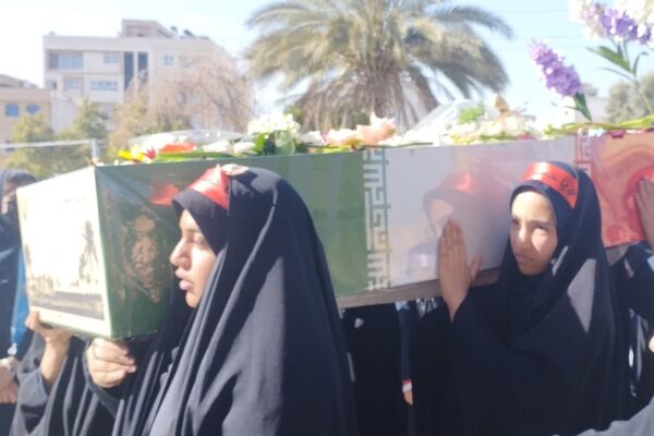 آیین استقبال از شهید گمنام در دبیرستان الزهرا 