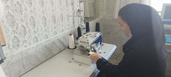 بزرگداشت روز خیاطی در هنرستان تلاش گندمان 