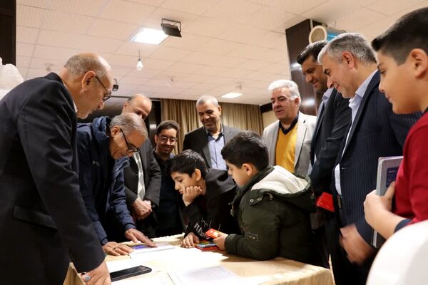 افتتاح نمایشگاه هنری دانش‌آموزی در دبستان دوره دوم سلیمانی