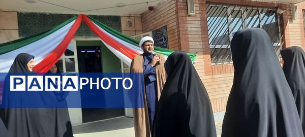 افتتاح اتاق بهداشت در دبیرستان نسرین عرب ساوه