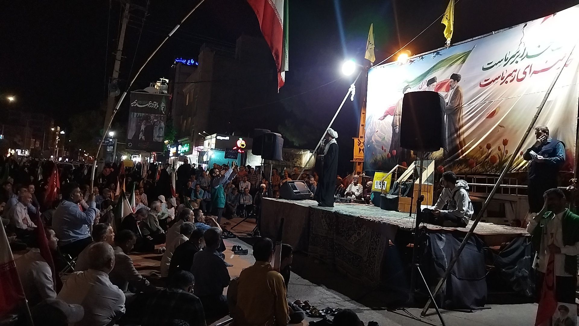 دویست و دو شب مقاومت در بلوار فضل نیشابور 