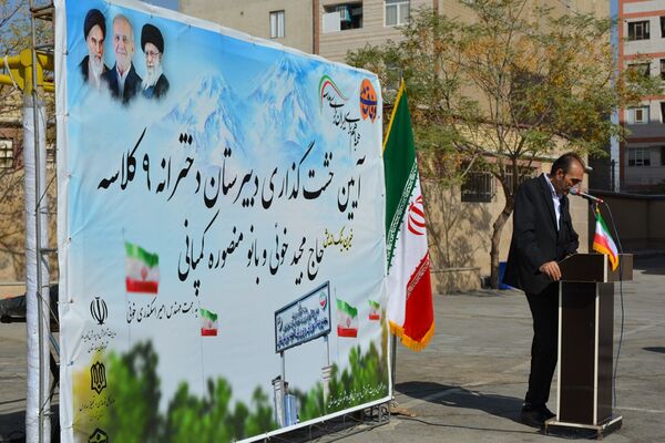 حاج مجید خوئی و بانو کمپانی، سازندگان ۹ کلاس جدید برای دختران بهارستانی