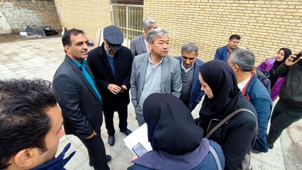 بازدید مدیرکل نوسازی مدارس جهت احداث مدرسه‌ای جدید در ناحیه۶ مشهد