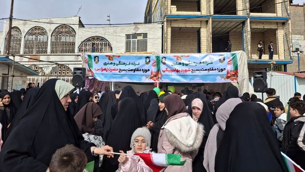 47 سال عزت، استقلال و سربلندی