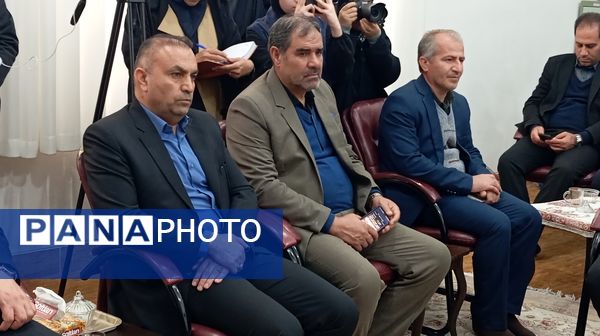 دیدار وزیر آموزش و پرورش با ولی فقیه استان چهارمحال‌وبختیاری 