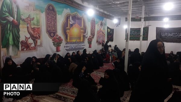 اجتماع عاشقان حسینی در شب اربعین در حسینیه امام رضا(ع)