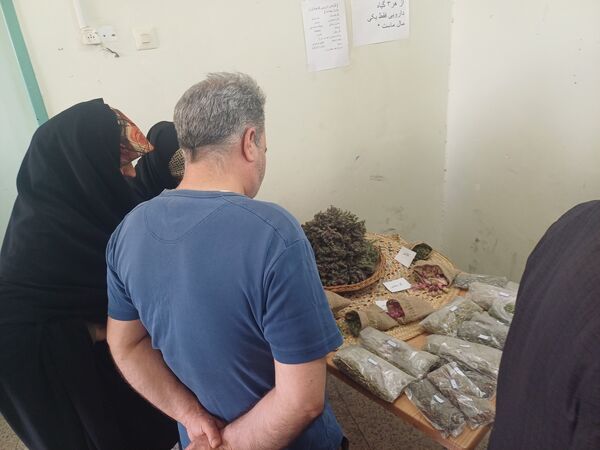 جشنواره و نمایشگاه بومی و محلی بهار در بهار روستای جندابه