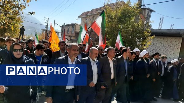 گرامیداشت یوم‌الله ۱۳ آبان در شهر سی‌سخت با حضور پرشور مردم 