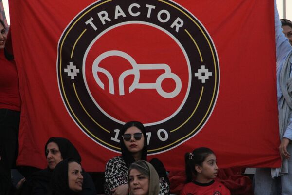 بازی بدون گل تراکتور و فجر سپاسی