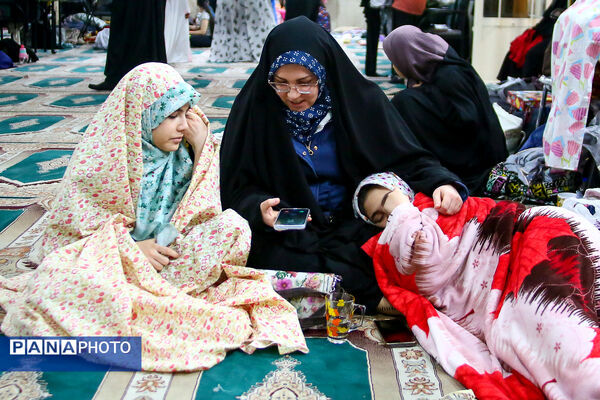 اعتکاف دانش‌آموزی در مسجد قائمیه