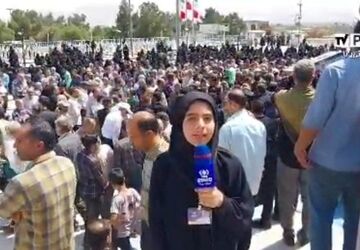 مراسم تشییع پیکر جانباز مدافع وطن پاسدار شهید محمد ثقفی در گلزار شهدای شهرستان شهرضا 
