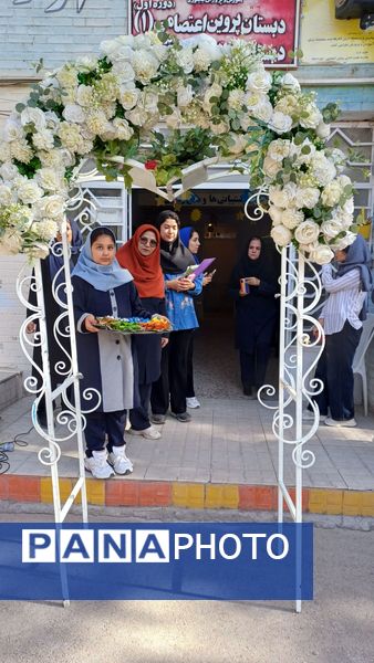 جشن شکوفه ها در مدارس خراسان شمالی
