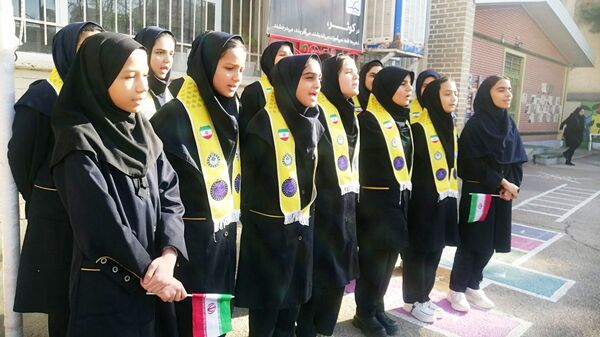 زنگ انقلاب در دبیرستان کوثر فرهنگیان