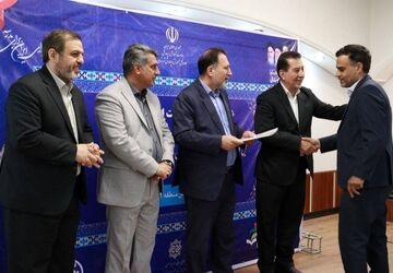 تجلیل از معاونان پرورشی و مربیان تربیتی منطقه ۱۴ تهران
