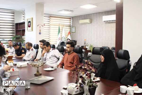 تقدیر و تشکر از نیروهای فداکار آتش نشان