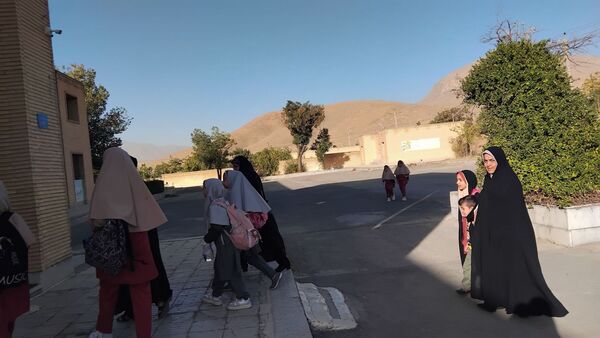 بوی ماه مهر در مدرسه ما / روایتی تصویری از روز اول مهرماه