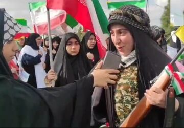 تجلی اقتدار دختران در رزمایش جان‌فدای ایران