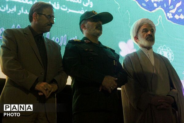میدان شهید بجنورد؛ گواهی بر ایمان و اتحاد مردم