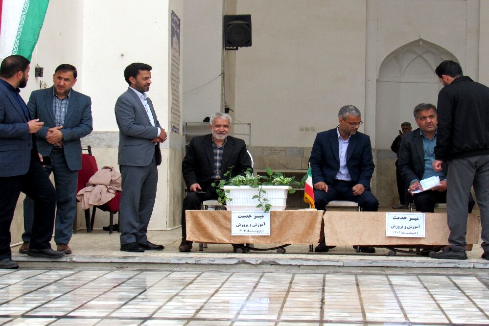 برگزاری نمازجمعه در خلیل‌آباد