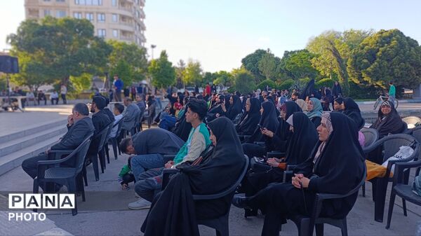 گردهمایی اهالی فرهنگ و هنر در فرهنگسرای سیمرغ نیشابور 