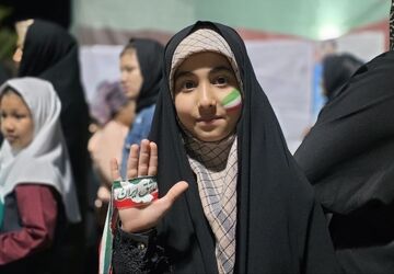 حضور پرشور مردم جوادآباد در اجتماع دختران جان‌فدا