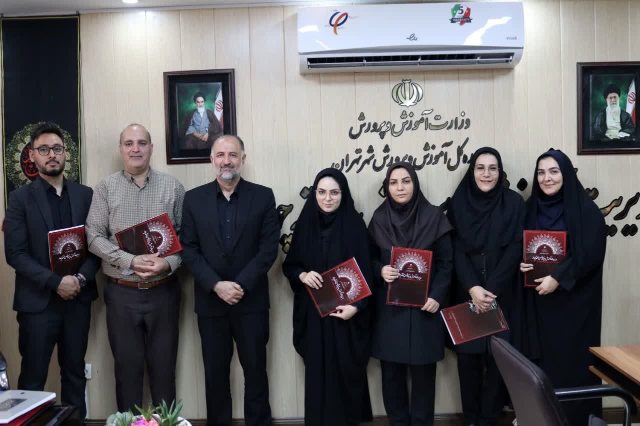 روابط عمومی در آموزش و پرورش نقش کلیدی در بهبود ارتباطات داخلی و خارجی دارد