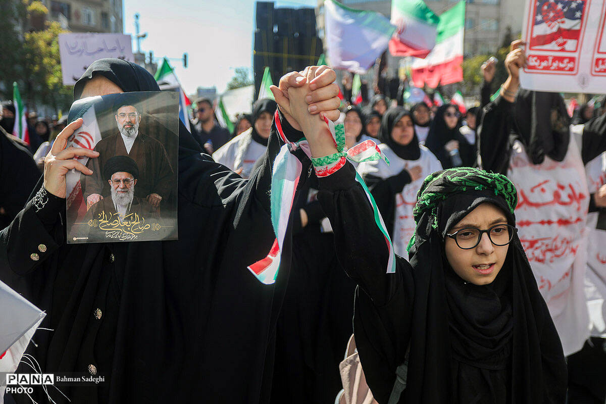  چهلمین روز شهادت رهبر شهید انقلاب اسلامی - تهران/2