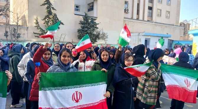 صدای زنگ پیروزی انقلاب اسلامی احساس امنیت دارد