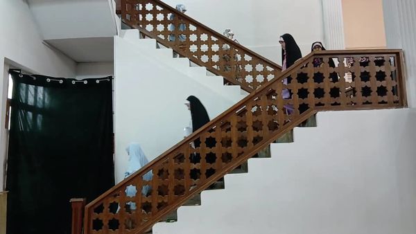 برگزاری آیین اعتکاف در مصلی رشت